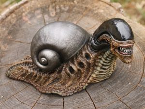 Alien Xenomorph Snail Sculpture | Million Dollar Gift Ideas