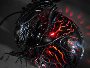 Aliens Queen Lamp | Million Dollar Gift Ideas