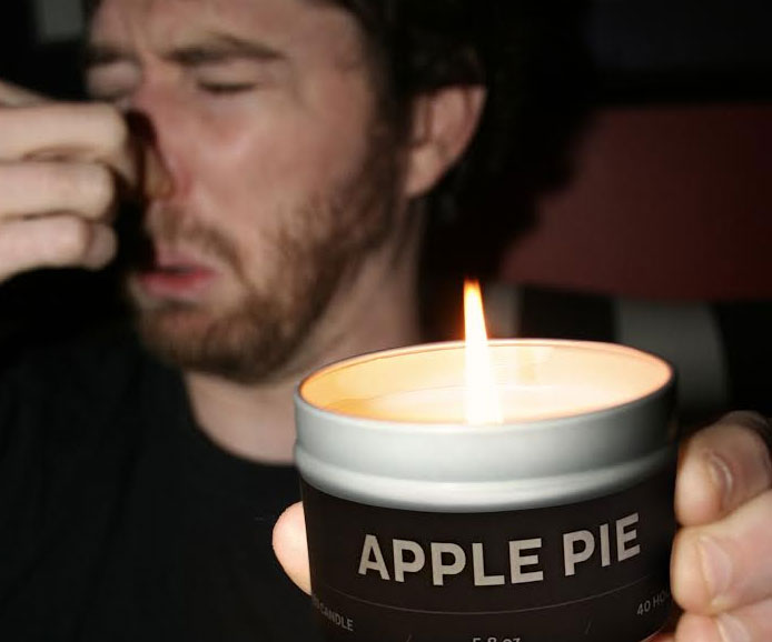 Apple Pie To Fart Smell Prank Candle 1