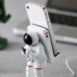 Astronaut Smartphone Mount