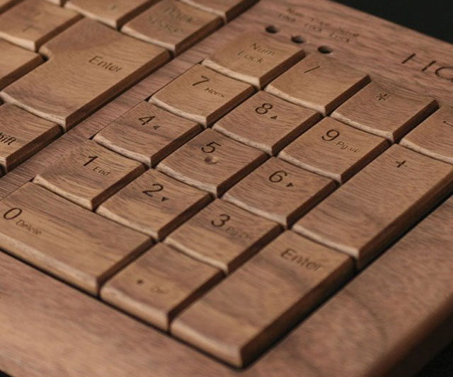 Bamboo Keyboard With Mouse 1
