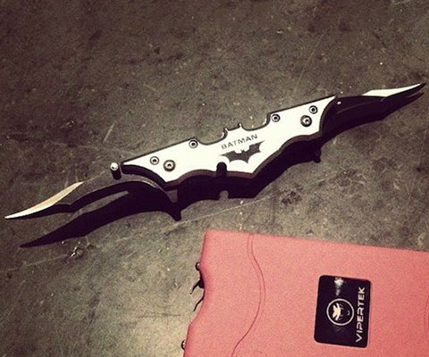 Batman Batarang Knife