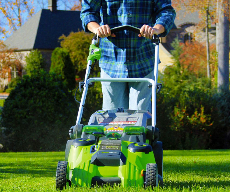 Battery Powered Lawn Mower 1