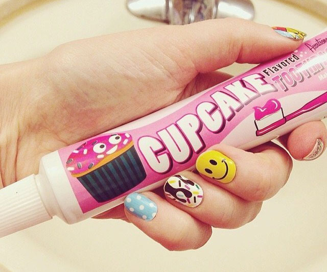 Cupcake Flavored Toothpaste 1