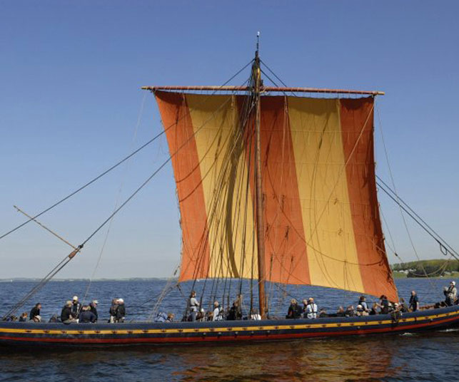 Custom Built Viking Ship 1.jpg