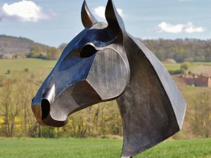 DIY Horse Head Sculpture Pattern | Million Dollar Gift Ideas