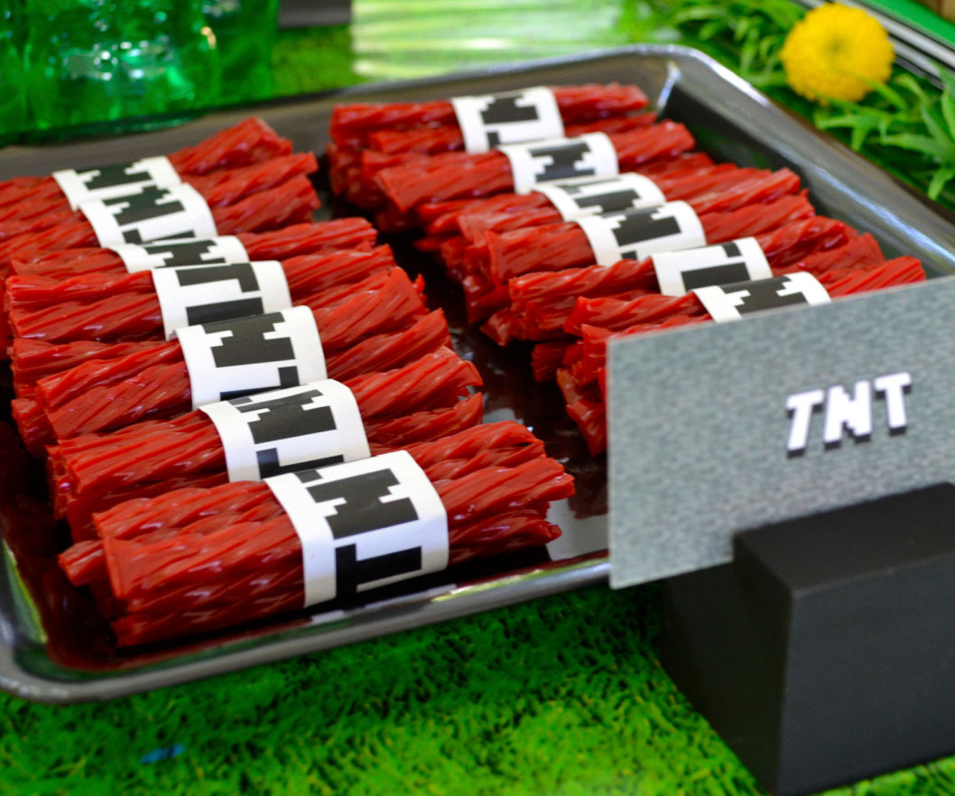 DIY Minecraft TNT Party Wraps