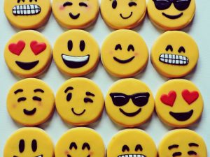 Emoji Sugar Cookies | Million Dollar Gift Ideas
