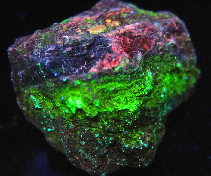 Fluorescent Uranium Ore