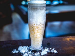 Freezing Pilsner Beer Pint Glass 1
