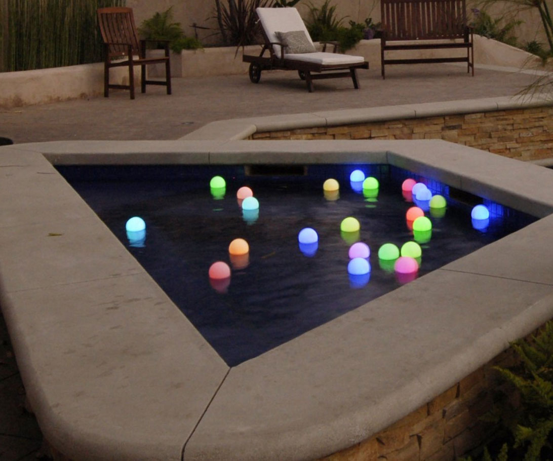 Garden Mood Light Balls 1