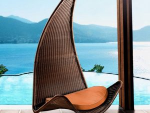 Hanging Curve Chair | Million Dollar Gift Ideas