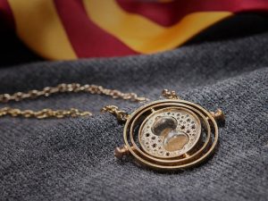Hermiones Time Turner Necklace 1
