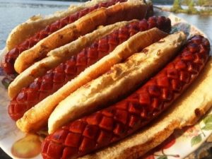 Hot Dog Criss Cross Slicer | Million Dollar Gift Ideas