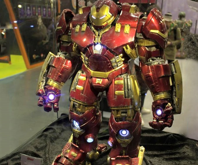 Iron Man Hulkbuster Figure