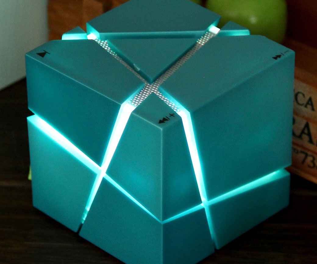 Led Bluetooth Cube Speaker 1