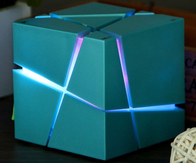 LED Bluetooth Cube Speaker
