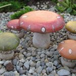 Mushroom Table And Stools 1
