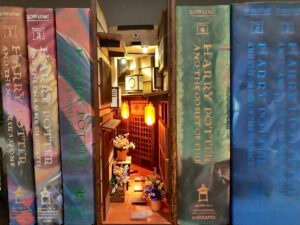 Old Town Tiny Alley Book Nook | Million Dollar Gift Ideas