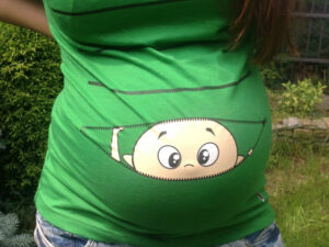 Peeking Baby Maternity Shirt | Million Dollar Gift Ideas
