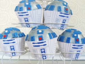 R2 D2 Cupcake Topper 1