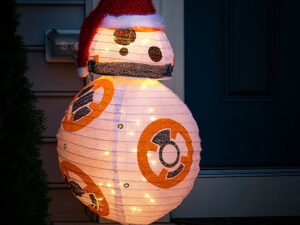 Star Wars BB-8 Lighted Lawn Ornament | Million Dollar Gift Ideas