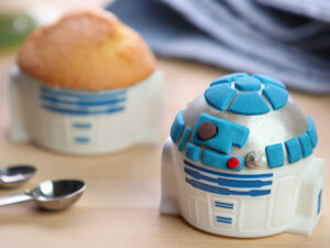 Star Wars R2-D2 Cupcake Molds | Million Dollar Gift Ideas