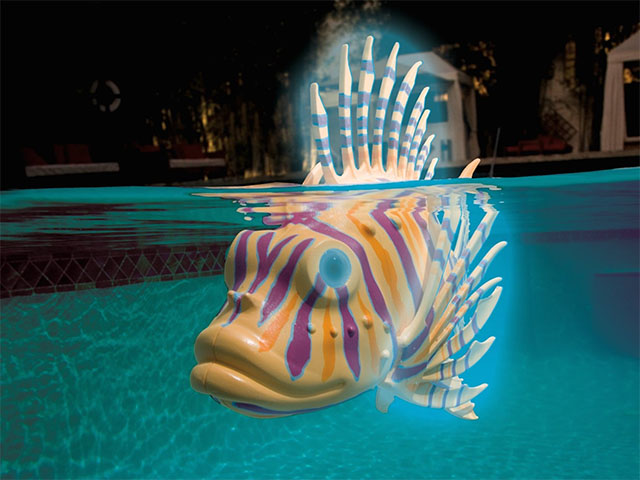 Swimming Robot Fish Toy 1