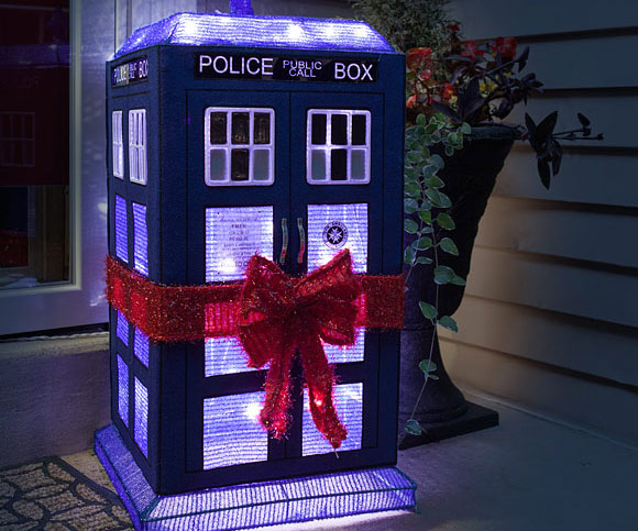 TARDIS Light Up Lawn Decoration