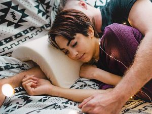 The Cuddling Pillow | Million Dollar Gift Ideas