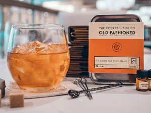The Old Fashioned Cocktail Kit 1