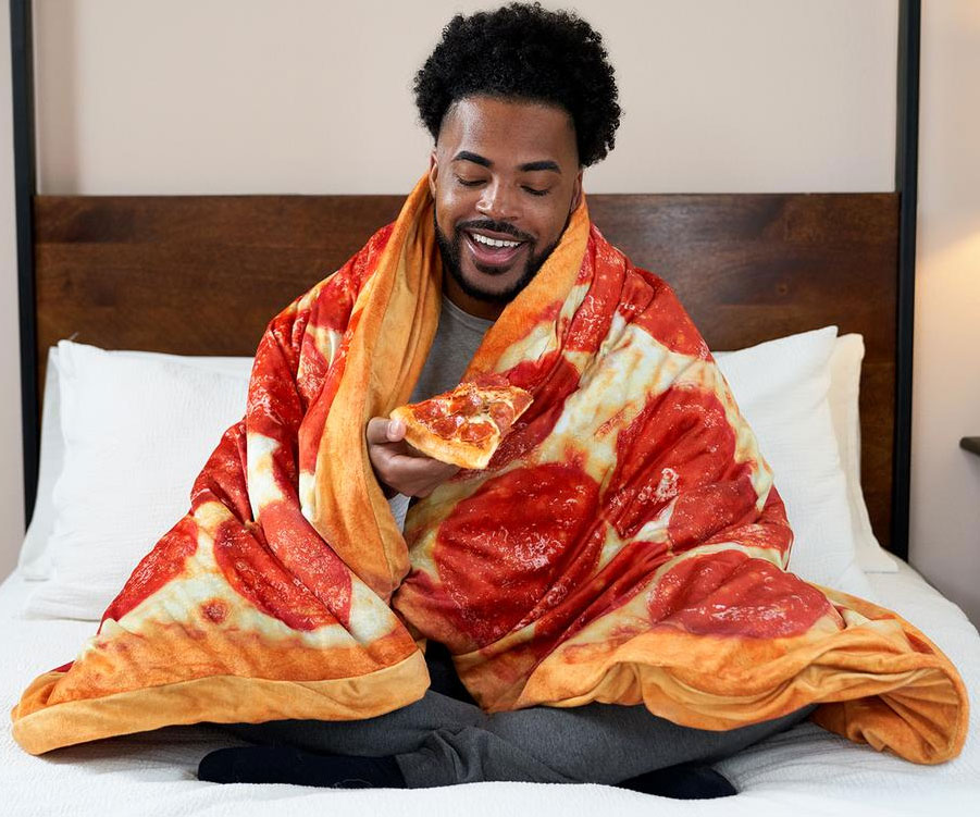 The Pizza Hut Weighted Blanket 1