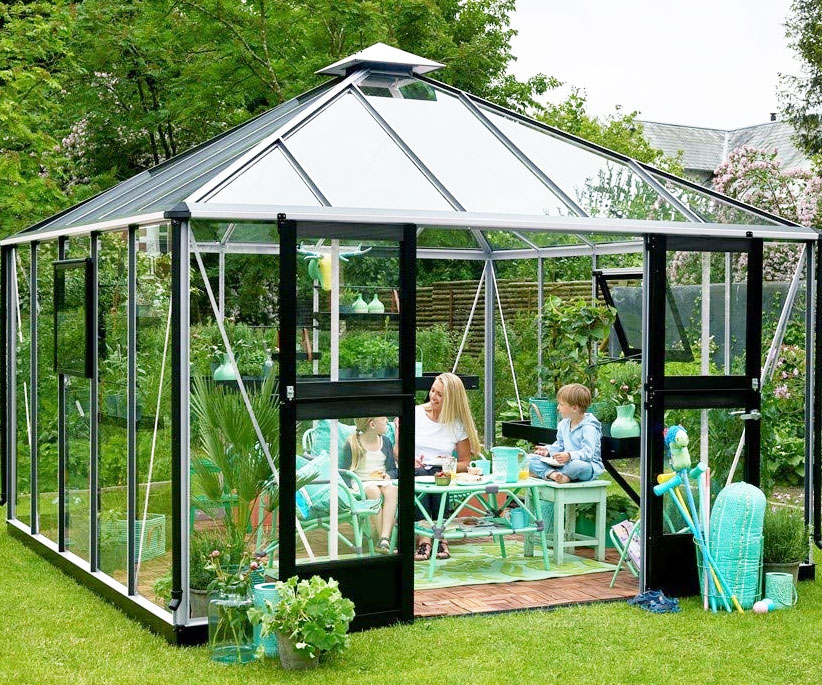 Transparent Polycarbonate Greenhouse
