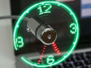 USB LED Fan Clock | Million Dollar Gift Ideas
