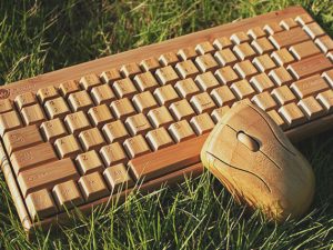 Wireless Wooden Keyboard & Mouse | Million Dollar Gift Ideas